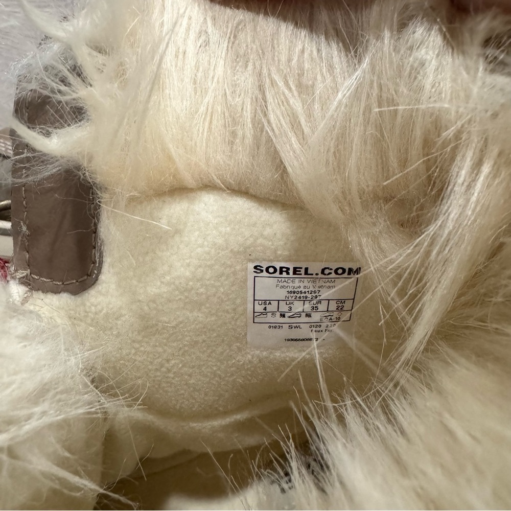 Youth Tofino™ II boot Lace Up Snow Boot Size 4 - Picture 9 of 9